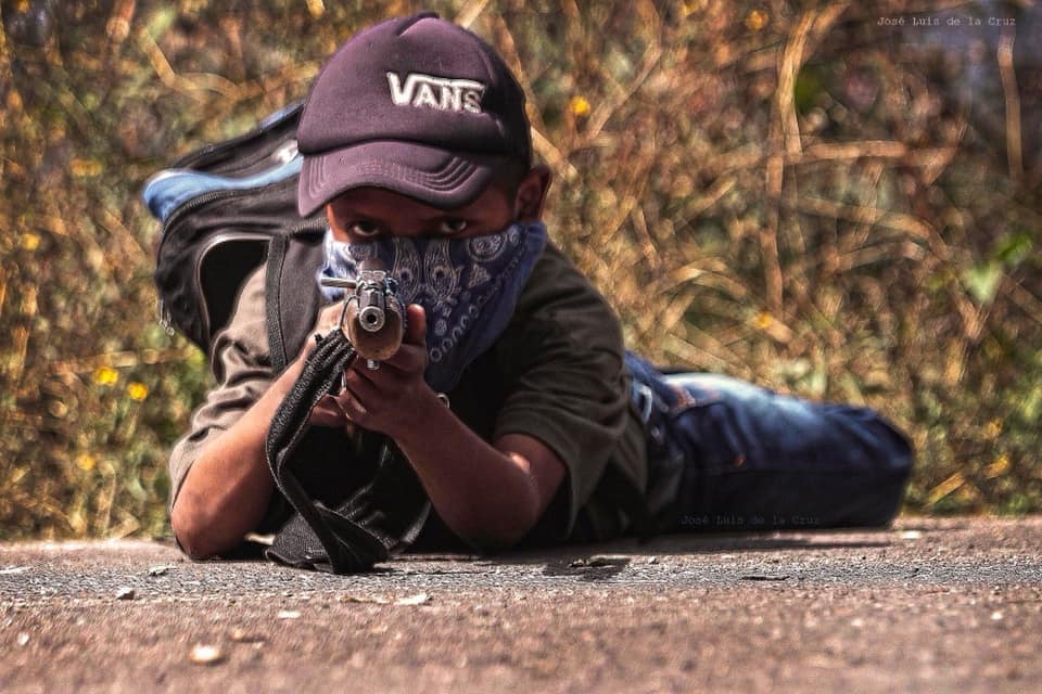 niños armados en guerrero libertad