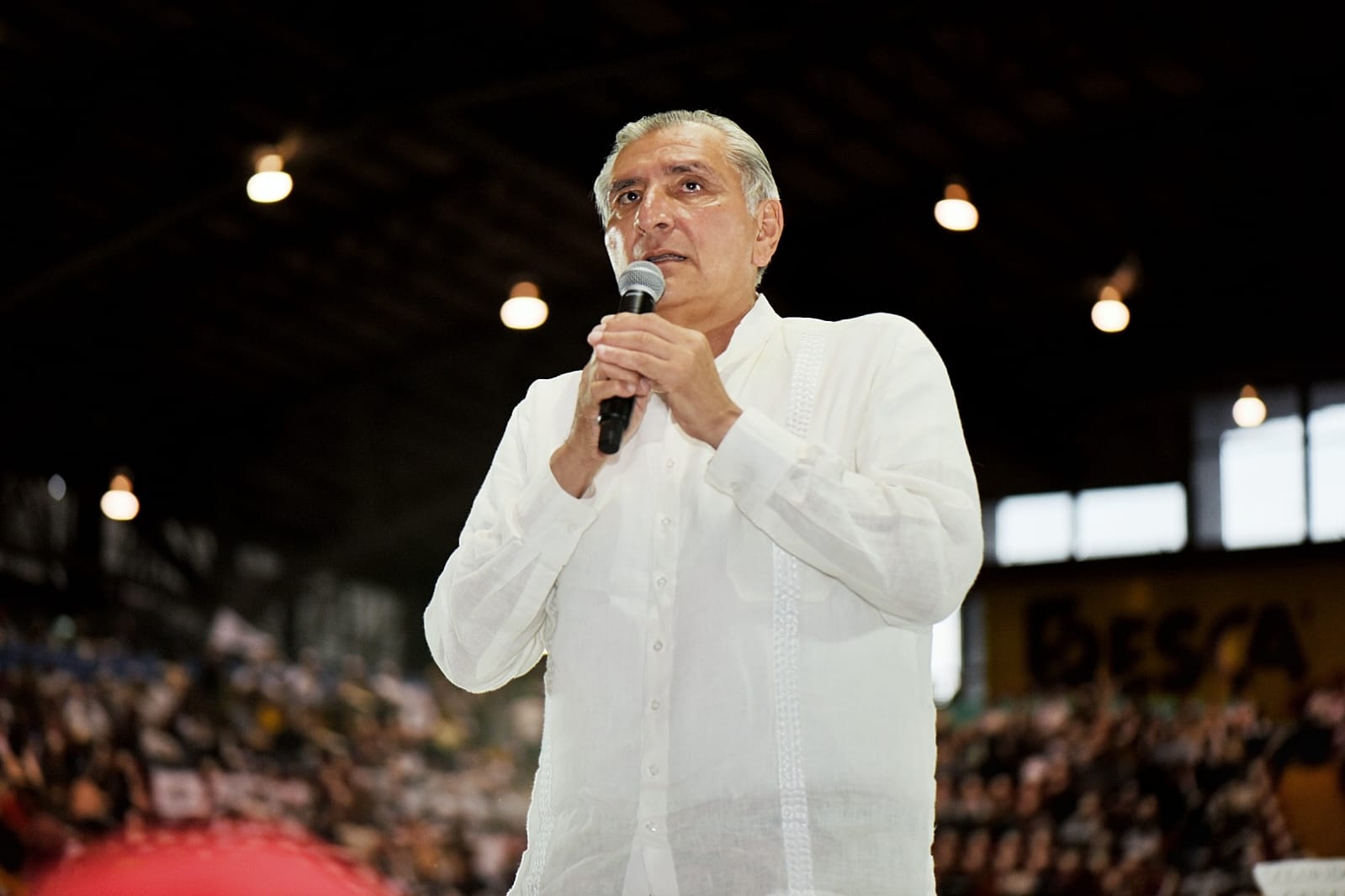 adan augusto el distractor