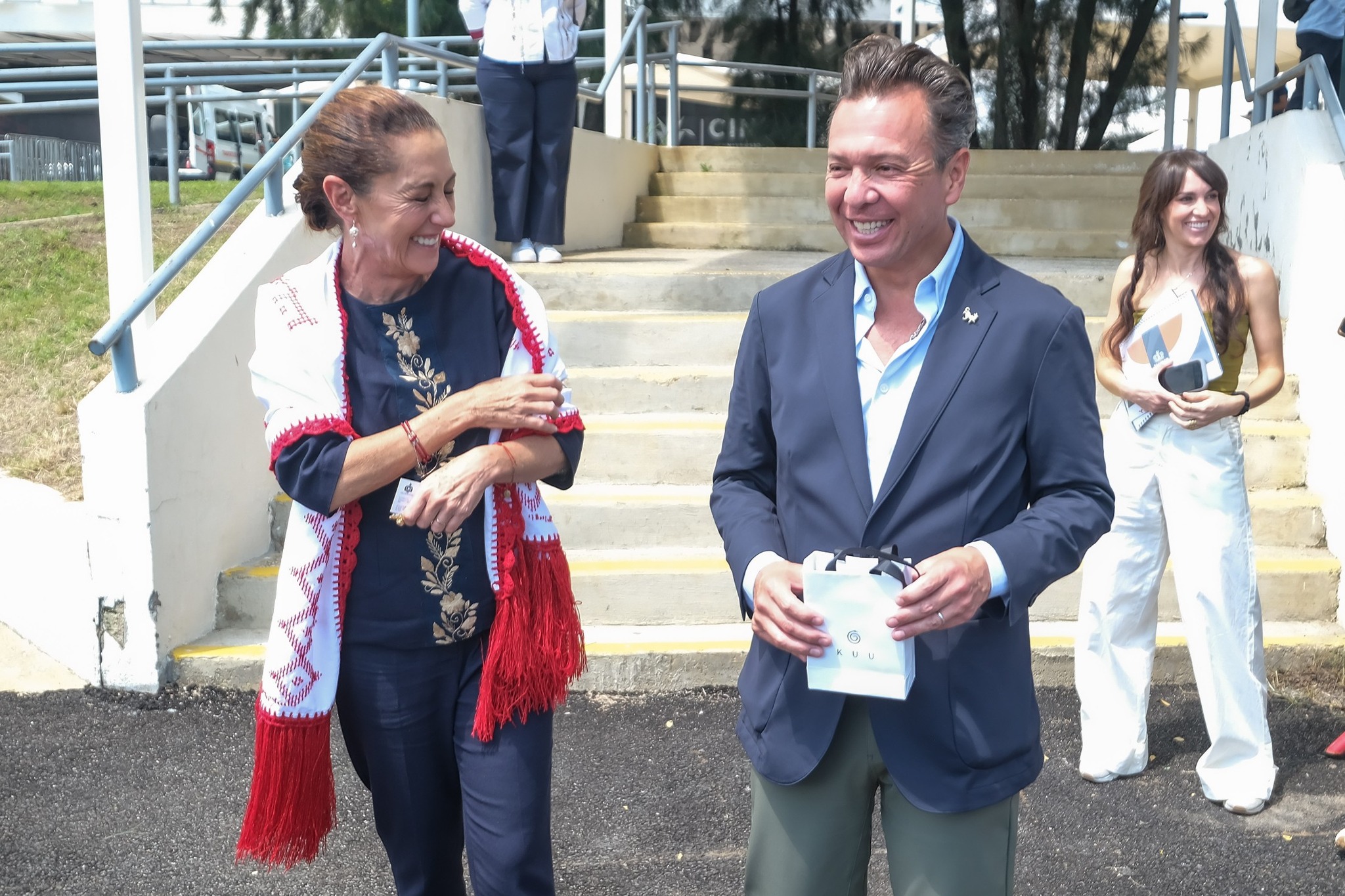 Sheinbaum, pide no abuchear a Lemus