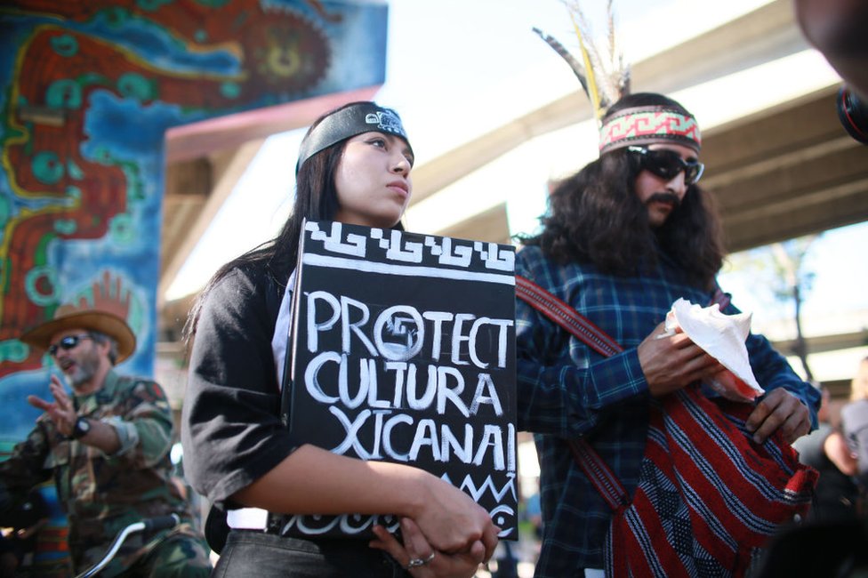 Chicano, no; solo New Mexicans*