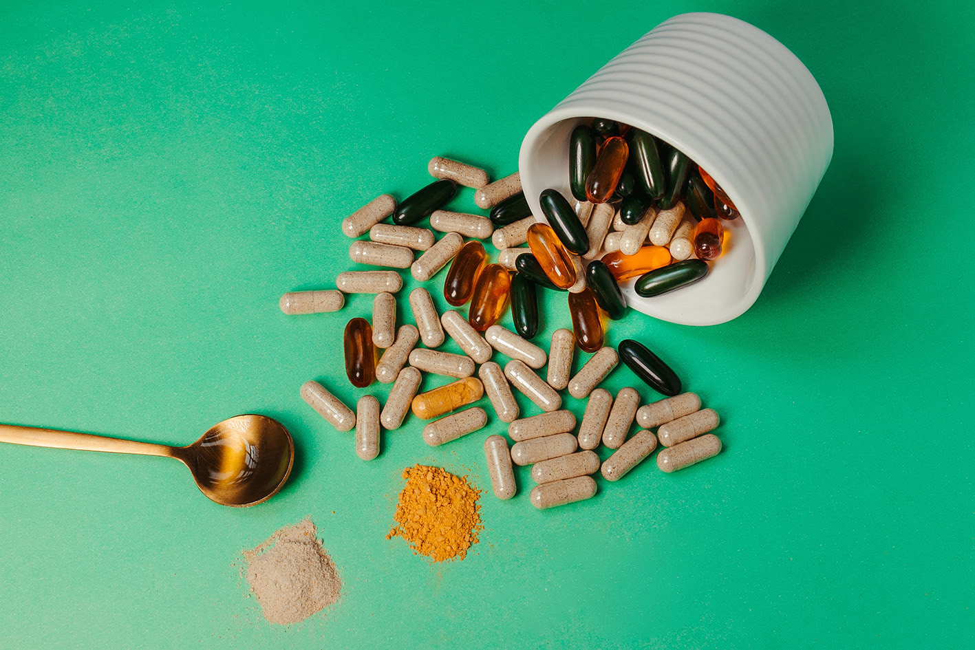 Lo natural no siempre es seguro: suplementos y riesgo para el hígado