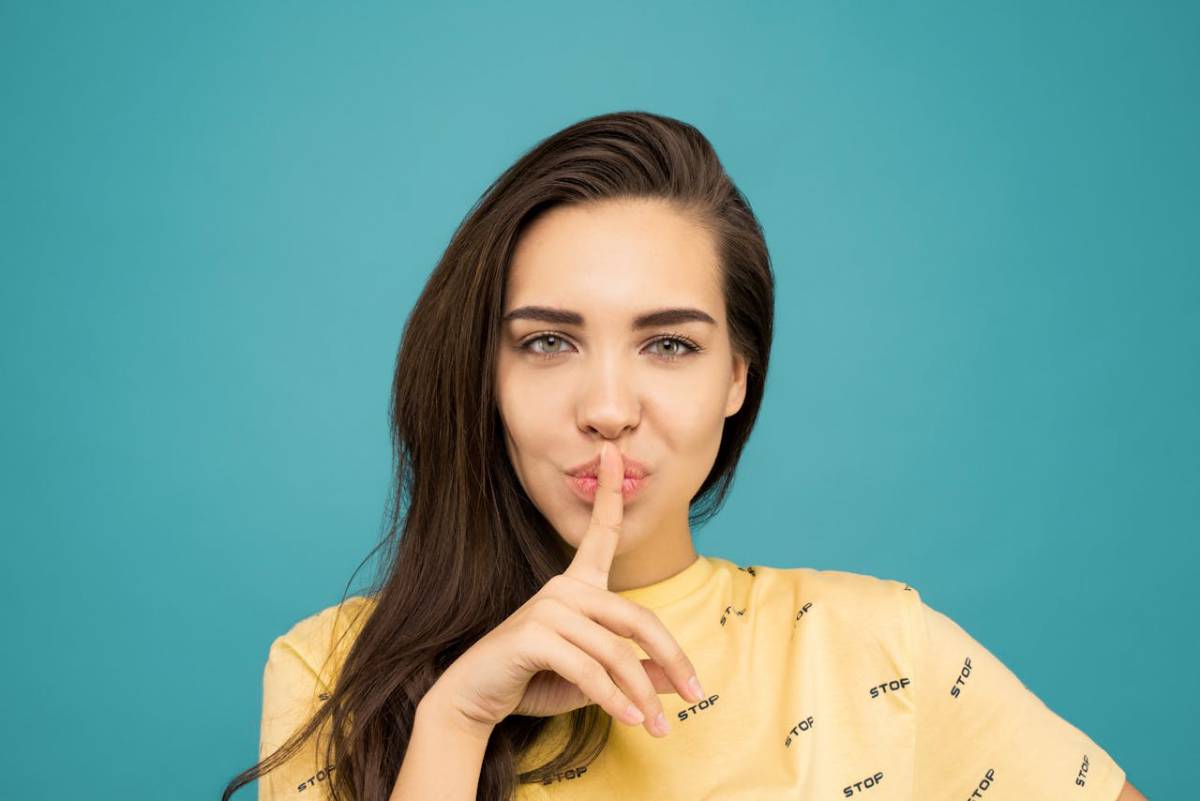 El poder de la pausa: 7 beneficios de practicar el silencio en un mundo hiperconectado