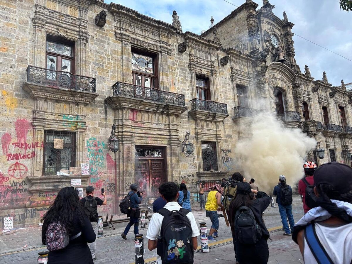 ¡Fuego, sombras y traición en Guadalajara!